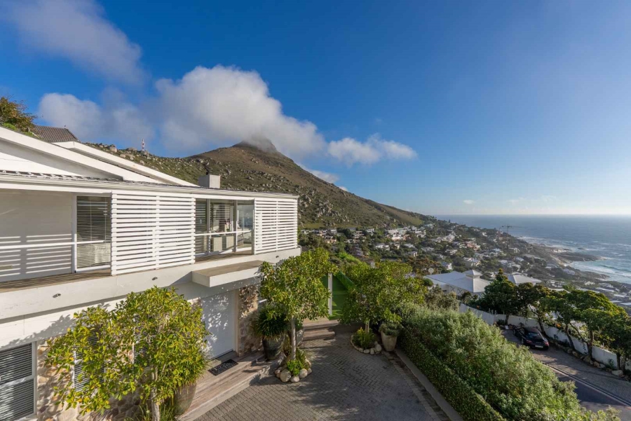 6 Bedroom Property for Sale in Llandudno Western Cape